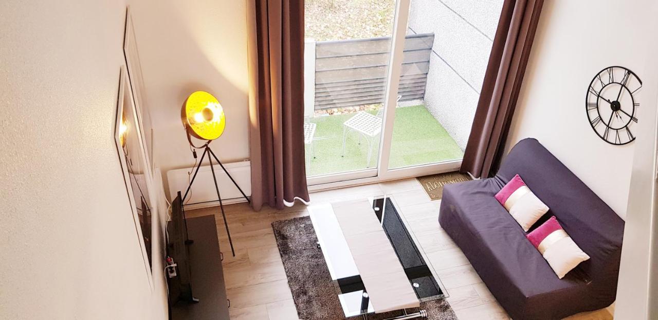 Appartement Cinema Aux Portes Du Futuroscope Chasseneuil-du-Poitou Exteriér fotografie